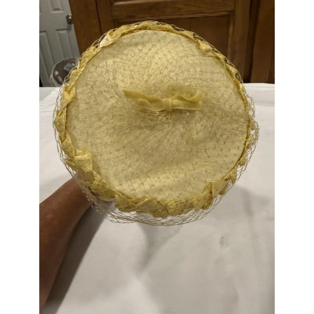 Vintage 1950s Yellow Woven Pillbox Hat With  Birdcage Net Veil